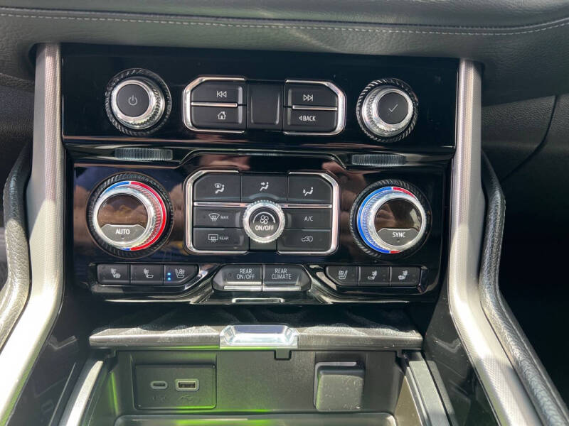 2022 GMC Yukon Denali - Photo 20