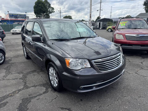 2016 Chrysler Town and Country Touring