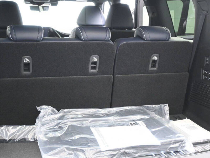 2026 Infiniti QX80 Sport