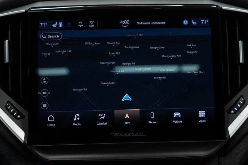 2022 Maserati Ghibli Modena Q4