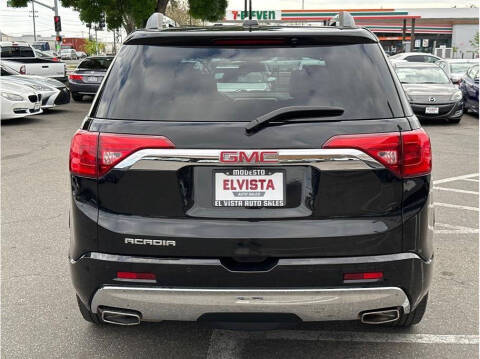 2017 GMC Acadia Denali
