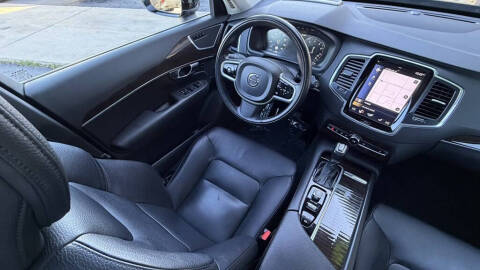 2019 Volvo XC90 T6 Momentum