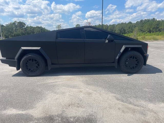 2024 Tesla Cybertruck Cyberbeast