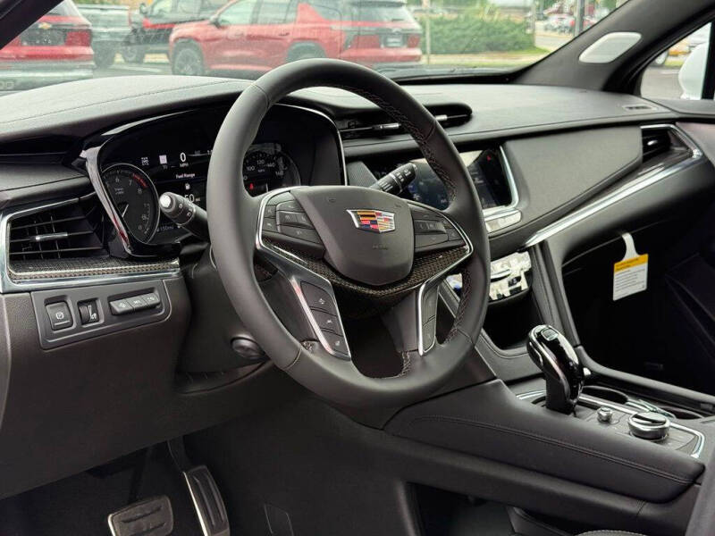2026 Cadillac XT5 Sport