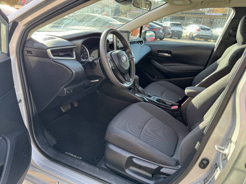 2020 Toyota Corolla LE