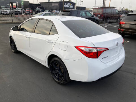 2016 Toyota Corolla LE