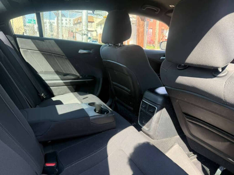 2019 Dodge Charger SXT