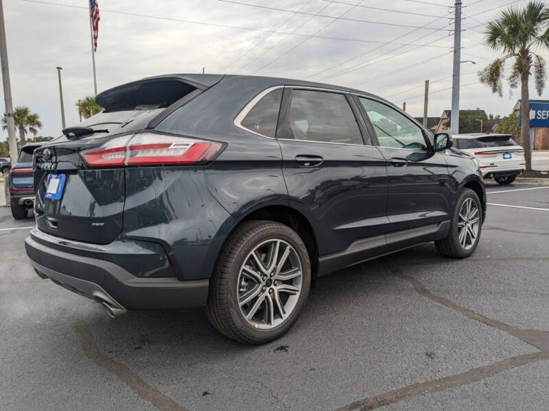 2024 Ford Edge Titanium