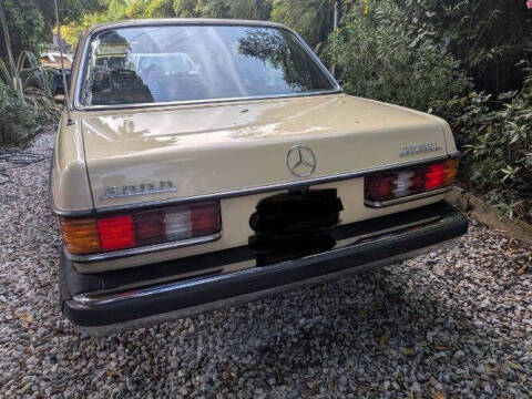 1977 Mercedes-Benz 300-Class