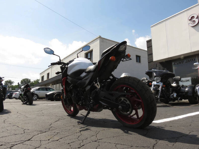 2020 Suzuki GSX-S750M0