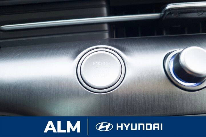 2027 Hyundai Kona SE