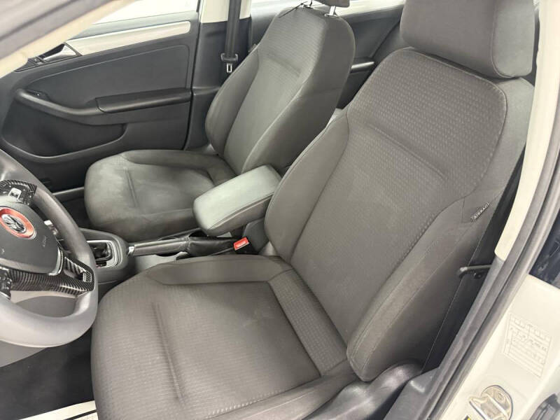 2016 Volkswagen Jetta