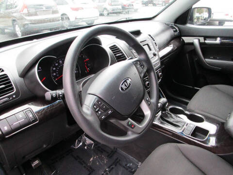 2015 Kia Sorento LX