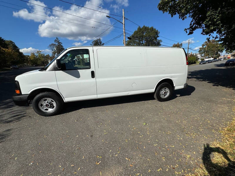 2016 GMC Savana 2500