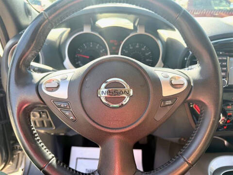 2015 Nissan JUKE SV