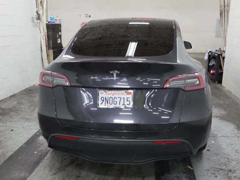 2024 Tesla Model Y Long Range