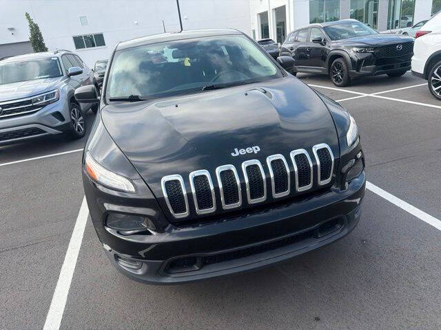 2017 Jeep Cherokee Sport
