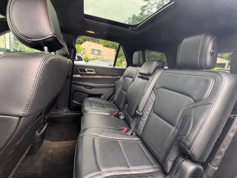 2017 Ford Explorer Platinum