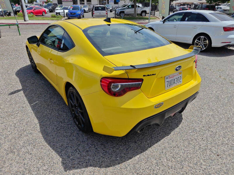 2017 Subaru BRZ Series.Yellow