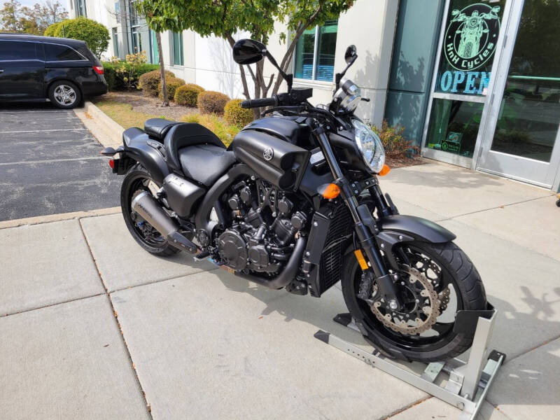 2020 Yamaha VMAX Matte Raven Black