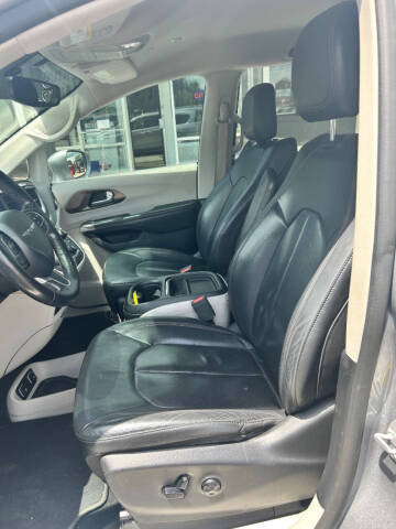 2019 Chrysler Pacifica Touring L