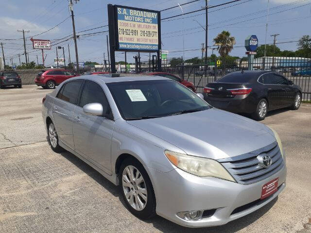 2011 Toyota Avalon for sale at S.A. BROADWAY MOTORS INC in San Antonio TX