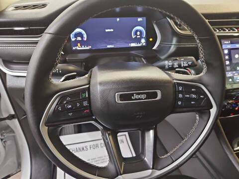 2023 Jeep Grand Cherokee L Laredo