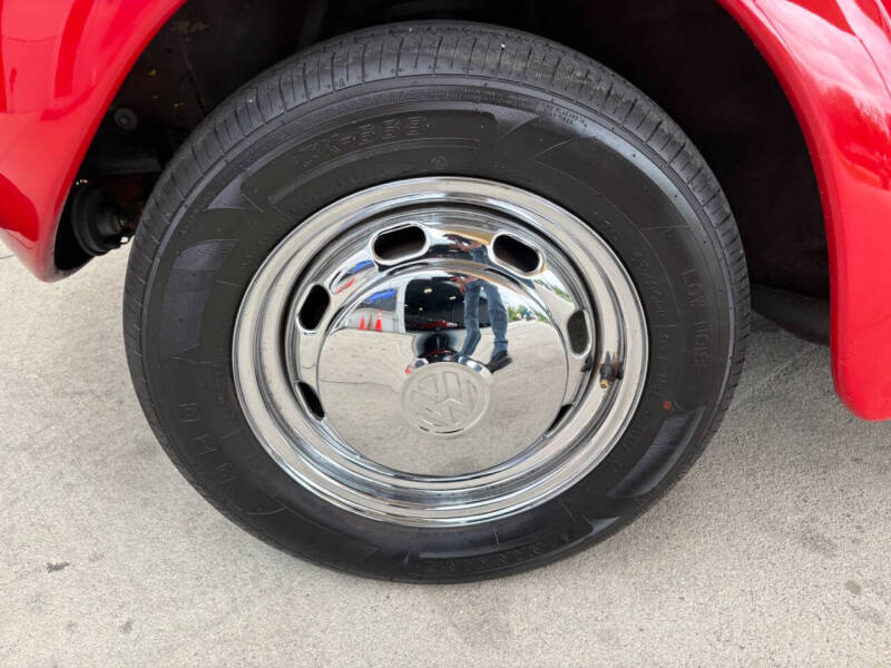 1976 Volkswagen Super Beetle