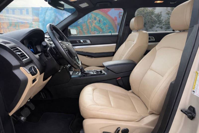 2017 Ford Explorer XLT