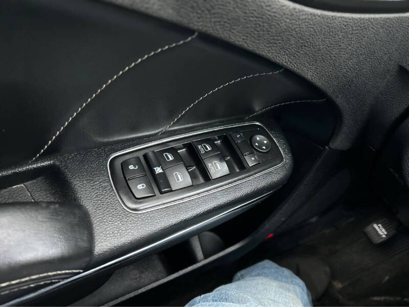 2014 Dodge Charger R/T Plus