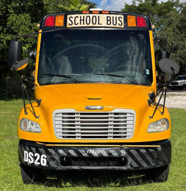 2010 Freightliner B2 Chassis