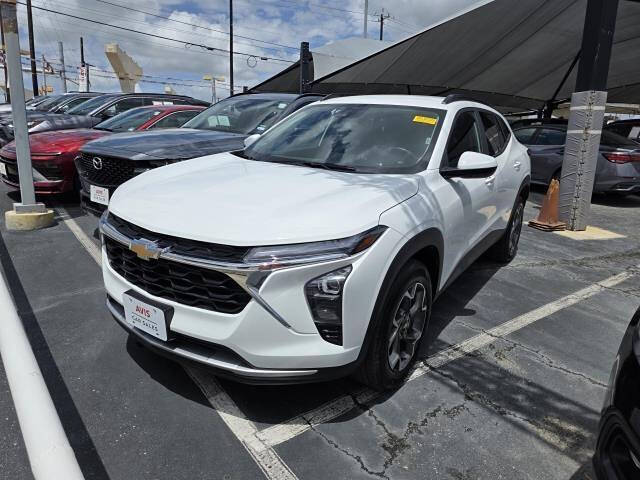 2025 Chevrolet Trax LT