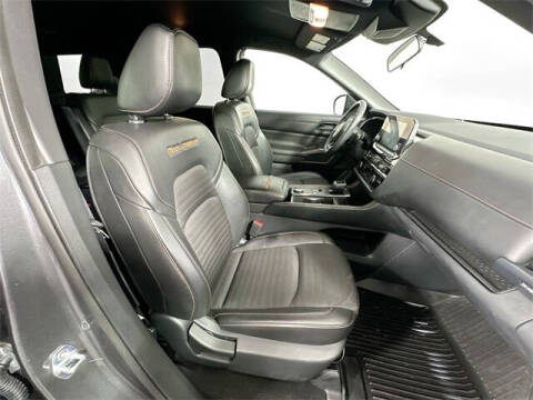 2023 Nissan Pathfinder SV