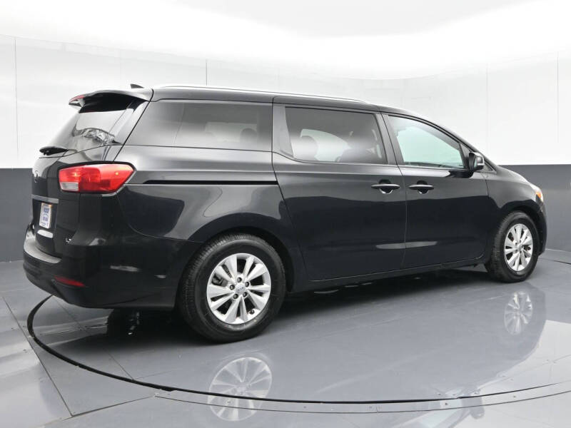 2017 Kia Sedona LX