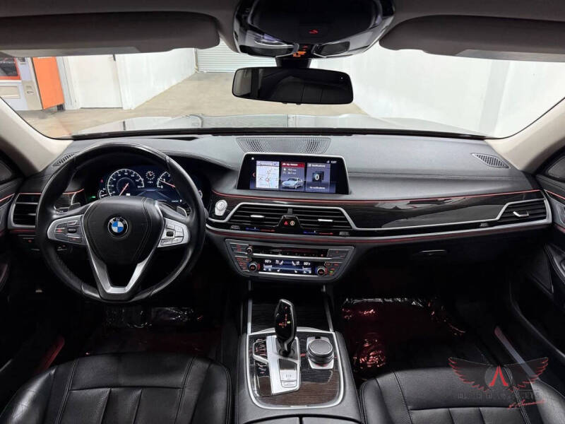 2018 BMW 7 Series 740i