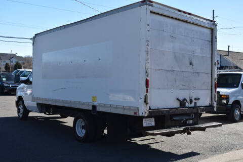 2014 Ford E-Series E-350 SD