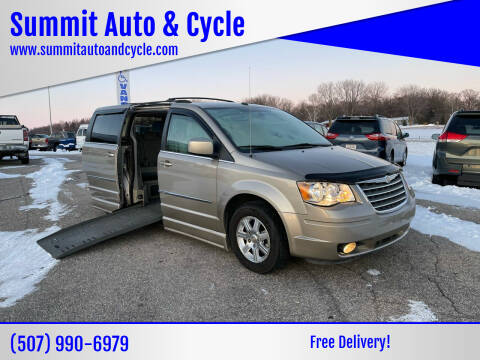 2009 Chrysler Town and Country for sale at Summit Auto & Cycle in Zumbrota MN