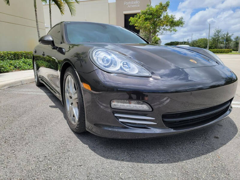 2011 Porsche Panamera 4