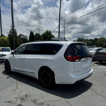 2017 Chrysler Pacifica Touring Plus