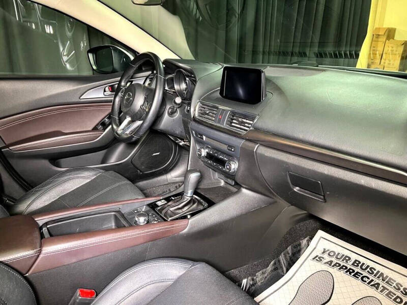 2017 Mazda MAZDA3 Grand Touring