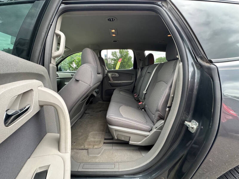 2012 Chevrolet Traverse LS