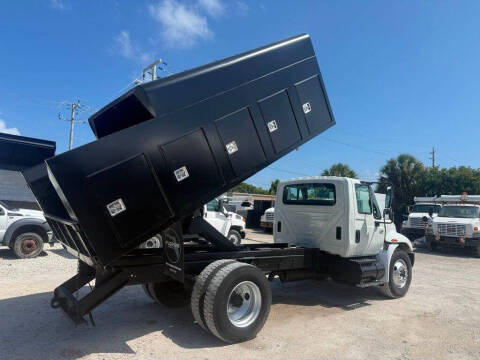 2004 International DuraStar 4300