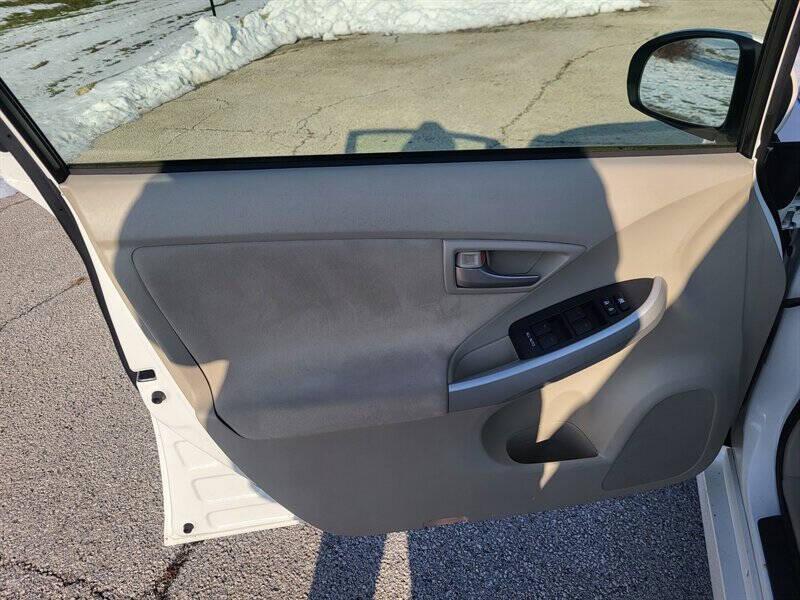 2012 Toyota Prius Two