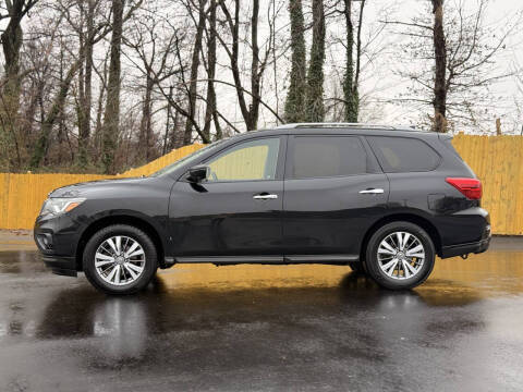 2020 Nissan Pathfinder SL