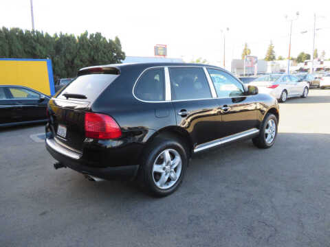 2004 Porsche Cayenne Tiptronic