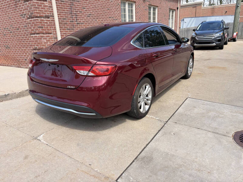 2015 Chrysler 200 Limited