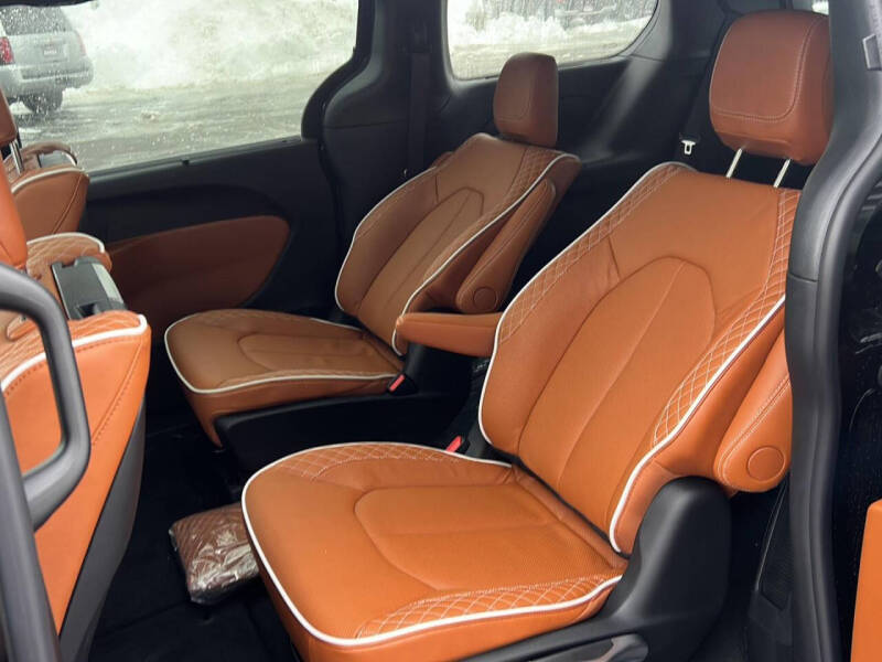 2026 Chrysler Pacifica Pinnacle