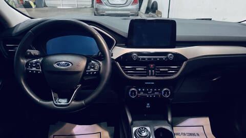 2022 Ford Escape SEL