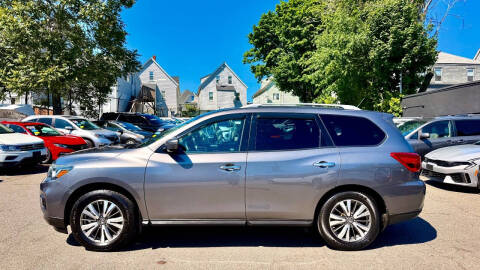 2017 Nissan Pathfinder S