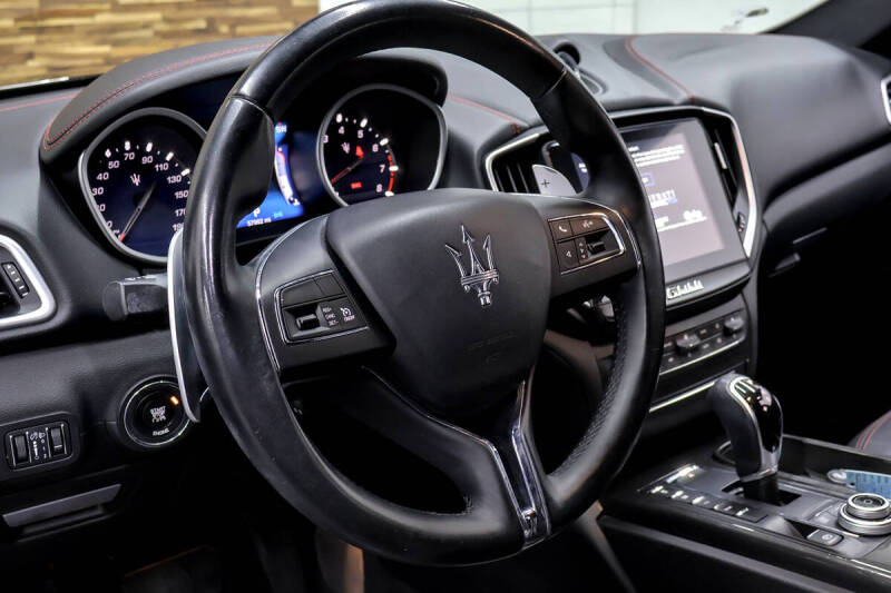 2017 Maserati Ghibli